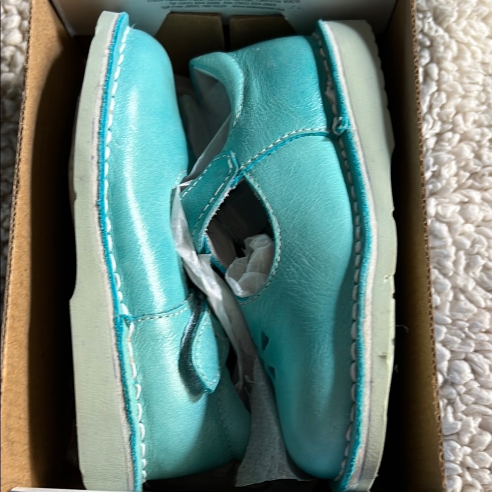 Kids Aqua Leather Shoes